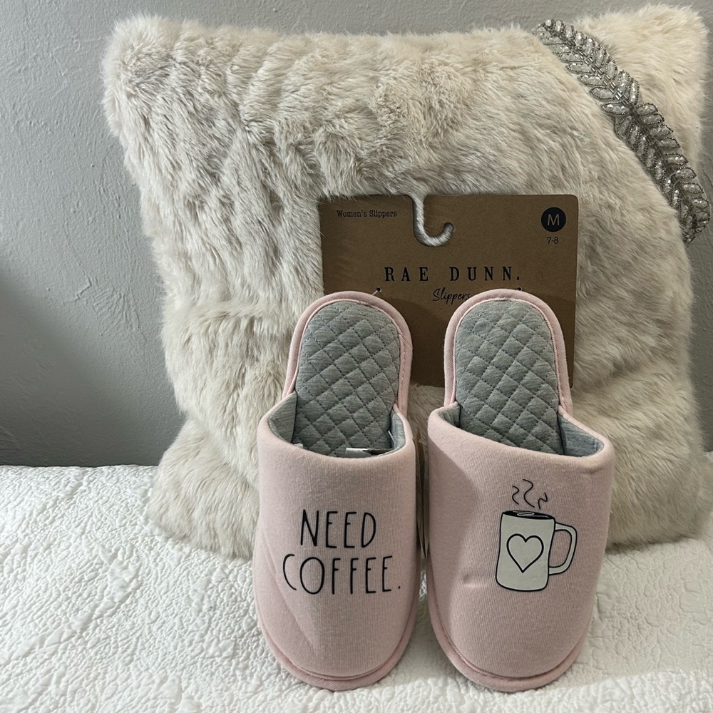 NWT- Rae Dunn Pink Slippers- Size 7/8 Medium